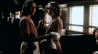 Qohiraning qirmizi atirguli Uzbek tilida 1985 O'zbekcha tarjima film Full HD skachat skrinshot 3