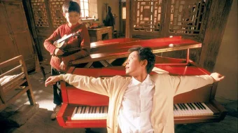 Ota va o'gil birga / Skripkachi bola Uzbek tilida 2002 O'zbekcha tarjima kino HD skrinshot 4
