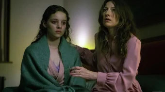 Yengil tabiatli qonxo'rlar / Yengil tabiat vampirlar / Radleylar oilasi tarjima kino O'zbek tilida 2024 Uzbekcha tarjima skrinshot 1