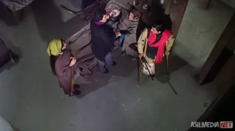 Bir bo'lak non / Bir parcha non Hind retro filmi Uzbek tilida 1974 O'zbekcha tarjima kino Full HD tas-ix skachat skrinshot 4