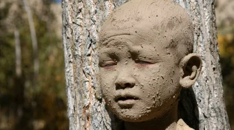 Budda uyatdan yiqildi Uzbek tilida 2007 O'zbekcha tarjima film Full HD skachat skrinshot 3