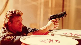 Vaqt nazoratchisi 1 / Vaqt politsiyasi 1 Uzbek tilida 1994 O'zbekcha tarjima film Full HD skachat skrinshot 1