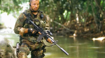 Quyoshning Ko'zyoshlari Uzbek tilida 2003 O'zbekcha tarjima kino HD skrinshot 2