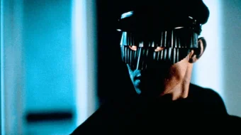 Qora niqob Uzbek tilida 1996 O'zbekcha tarjima film Full HD skachat skrinshot 1