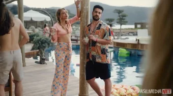 Kelin dugonalari / To'y guruhi 2024 Turk kino Uzbek tilida Tarjima kino Skachat skrinshot 2