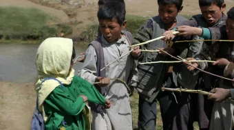 Budda uyatdan yiqildi Uzbek tilida 2007 O'zbekcha tarjima film Full HD skachat skrinshot 4