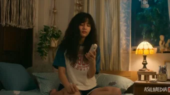 Jingalak soch qiz / Chinakam muhabbat / Tugallanmagan sevgi 2025 Uzbek tilida O'zbekcha tarjima kino Full HD tas-ix skachat skrinshot 1