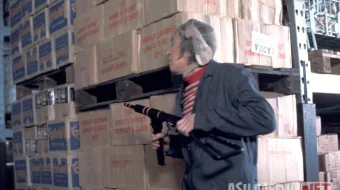 Katta shov-shuv Fransiya retro filmi Uzbek tilida O'zbekcha 1973 tarjima kino Full HD tas-ix skachat skrinshot 1