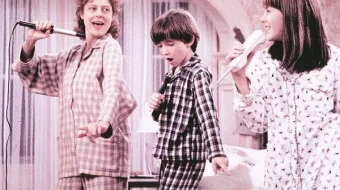 O'gay ona Uzbek tilida 1998 O'zbekcha tarjima film Full HD skachat skrinshot 3