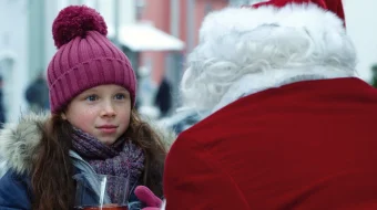 Yangi qorbobo Uzbek tilida 2011 kino HD skrinshot 3