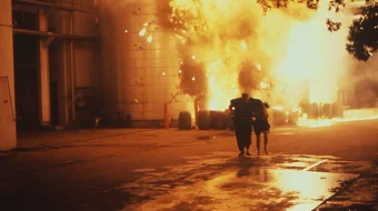 Kichik Tokiodagi to'qnashuv Uzbek tilida 1991 O'zbekcha tarjima film Full HD skachat skrinshot 1