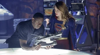 Superqiz / Supergyorl / Supergirl / Super Qiz AQSH seriali Barcha qismlar O'zbek tilida 2015-2022 Uzbekcha tarjima skrinshot 4