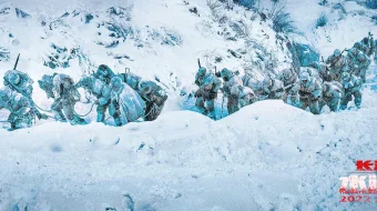 Chosin ko'li bo'yidagi jang 2: Suv darvozasi ko'prigi Uzbek tilida 2022 O'zbekcha tarjima film Full HD skachat skrinshot 1