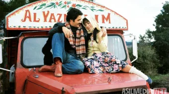 Qizil durrachali sarviqomatim / Sarvqomat dilbarim Turk retro filmi 1977 Uzbek tilida O'zbekcha tarjima kino Full HD tas-ix skachat skrinshot 2