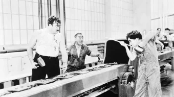 Yangi davr Uzbek tilida 1936 O'zbekcha tarjima kino HD skrinshot 4