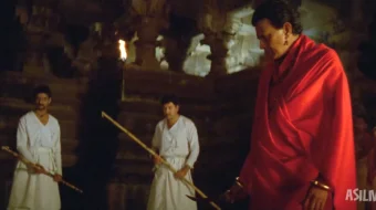 Sevgi muhabbat uchquni / Ayol qasosi 4 / Fohishaning qasosi Hind kino 2006 Uzbek tilida O'zbekcha tarjima kino Full HD tas-ix skachat skrinshot 4