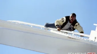 Beverli Hills Politsiyasi 3 / Beverli Xillzlik Politsiyachi 3 1994 Uzbek tilida O'zbekcha tarjima kino Full HD tas-ix skachat skrinshot 1