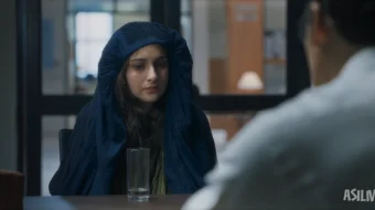 Diplomat / Aldangan qiz 1 Premyera Hind kino Uzbek tilida O'zbekcha 2025 tarjima kino Full HD tas-ix skachat skrinshot 1