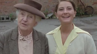 Marpl xonim: Oynalar yordamida Uzbek tilida 1991 O'zbekcha tarjima film Full HD skachat skrinshot 4