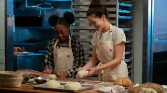 Tiffaniydan sovg'a Uzbek tilida 2022 O'zbekcha tarjima kino HD skrinshot 2