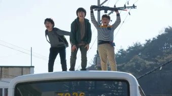 Yo'qolgan / Yo'qotilgan vaqt: Qaytib kelgan bola Uzbek tilida 2016 O'zbekcha tarjima kino HD skrinshot 4