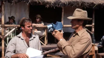 Fil ovchisi / Oq ovchi, qora yurak Uzbek tilida 1990 O'zbekcha tarjima film Full HD skachat skrinshot 2