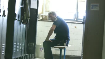 Bruklinlik politsiyachi Uzbek tilida 2009 O'zbekcha tarjima kino HD skrinshot 3