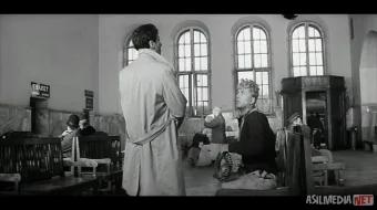 Oltin buzoq SSSR retro filmi 1968 Uzbek tilida O'zbekcha tarjima kino Full HD tas-ix skachat skrinshot 4