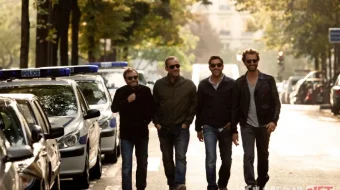 Depressiya va do'stlar 2012 Uzbek tilida O'zbekcha tarjima kino Full HD tas-ix skachat skrinshot 1