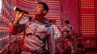 Sokin Dengiz Netflix Koreya seriali Barcha qismlar O'zbek tilida 2021 Uzbekcha tarjima skrinshot 1