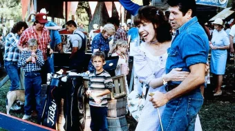 Katta biznes Uzbek tilida 1988 O'zbekcha tarjima film Full HD skachat skrinshot 3