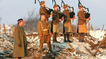 Yangi yilning g'amgin quvonchi Uzbek tilida 2005 O'zbekcha tarjima kino HD skrinshot 3