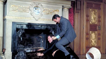 James Bond: Sharsimon chaqmoq Uzbek tilida 1965 Full HD O'zbek tarjima tas-ix skachat skrinshot 4