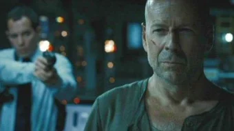 Крепкий орешек 4 HD 2007 skachat скачать skrinshot 2