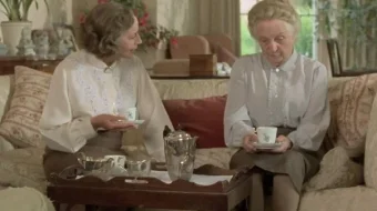 Marpl xonim: Kutubxonadagi qotillik Uzbek tilida 1984 O'zbekcha tarjima film Full HD skachat skrinshot 2