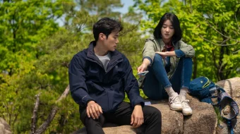 Ertangi Kun Xotiralari / Kelajakdan xotiralar Uzbek tilida 2021 O'zbekcha tarjima kino HD skrinshot 4