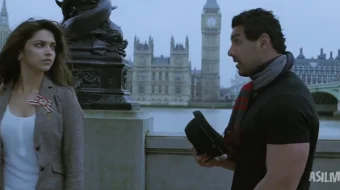 Haqiqiy hind yigitlari / Desi bolalar / Boylar ham yig'laydi Hind kino 2011 Uzbek tilida O'zbekcha tarjima kino Full HD tas-ix skachat skrinshot 4