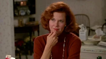 U meni aqldan ozdiradi Uzbek tilida 1991 O'zbekcha tarjima kino HD skrinshot 3