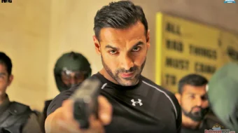 Otishma / O'yin Hind kino 2016 Uzbek tilida O'zbekcha tarjima HD skrinshot 3