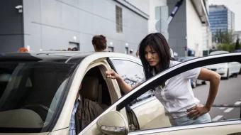 Kuchli zarba / Maksimal Udar Uzbek tilida 2017 O'zbekcha tarjima kino HD skrinshot 2