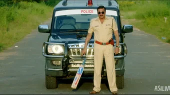 Ikki qiyofa: Politsiyachi va bandit / Ikkitasi birda: Qonuniy inspektor Hind kino 2013 Uzbek tilida O'zbekcha tarjima kino Full HD tas-ix skachat skrinshot 3