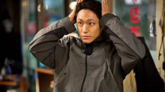 «Chorlovchi qabr» la'nati / Bezovta ruh - Qabr chaqirig'i Janubiy Koreya filmi Uzbek tilida 2024 O'zbekcha tarjima kino HD skrinshot 1