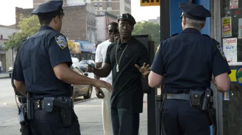 Bruklinlik politsiyachi Uzbek tilida 2009 O'zbekcha tarjima kino HD skrinshot 4