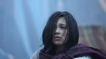 Titanlar bosqini: Shavqatsiz dunyo Uzbek tilida 2015 O'zbekcha tarjima kino HD skrinshot 4