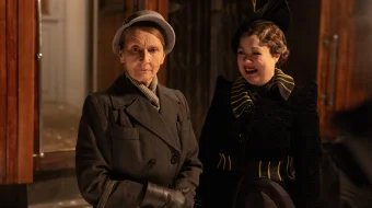 Hunarmandlar shahrida yangi yil Uzbek tilida 2023 O'zbekcha tarjima HD skrinshot 2