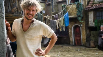 Bremenlik mashshoqlar Rossiya filmi Uzbek tilida 2023 O'zbekcha tarjima kino HD skrinshot 3