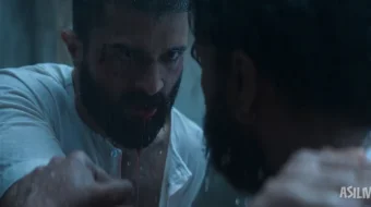 Qirollik / Dushman aka-uka Hind kino 2025 Uzbek tilida O'zbekcha tarjima kino Full HD tas-ix skachat skrinshot 1