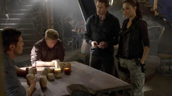 Terra Nova seriali Barcha qismlar O'zbek tilida 2011 Uzbekcha tarjima skrinshot 4