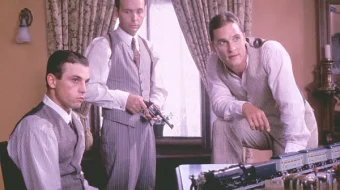 Aka-Uka Nyutonlar Uzbek tilida 1998 O'zbekcha tarjima film Full HD skachat skrinshot 3