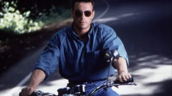 Qochadigan joy yo'q Uzbek tilida 1993 O'zbekcha tarjima film Full HD skachat skrinshot 1